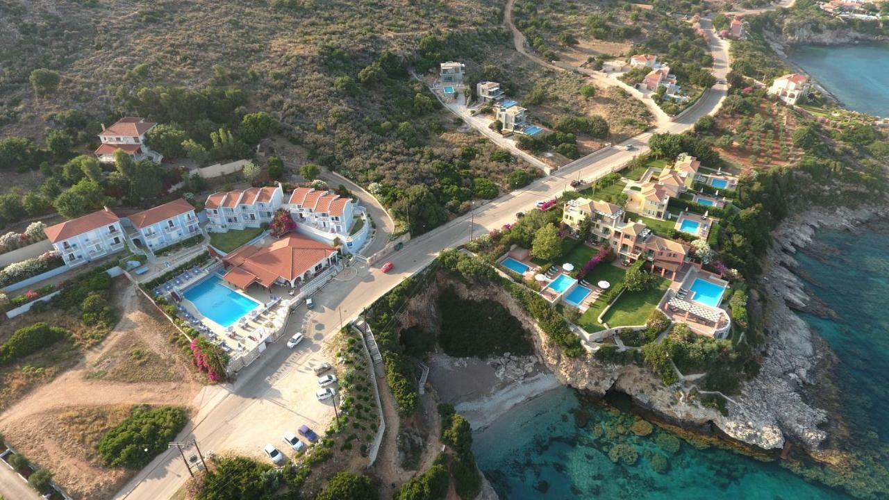 Villa Blue Sea Spathion Bagian luar foto