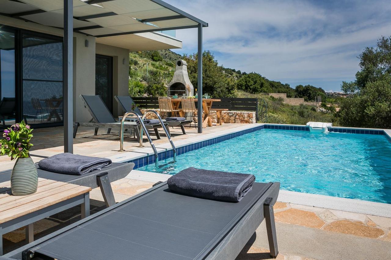 Villa Blue Sea Spathion Bagian luar foto