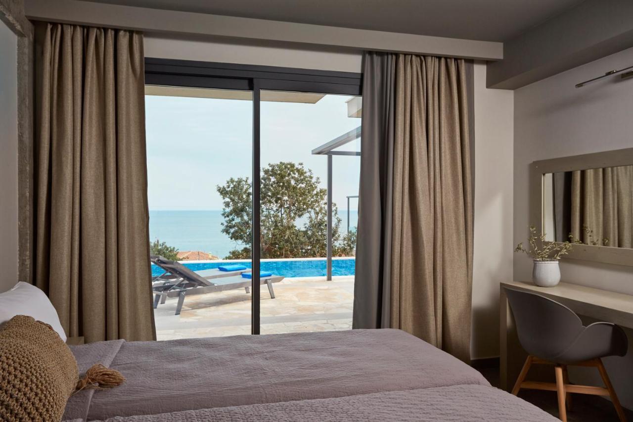 Villa Blue Sea Spathion Bagian luar foto